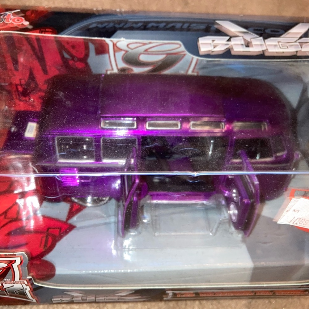 Die Cast Maisto Rides V BUGZ 1:25 VOLKSWAGON VAN "SAMBA" Rare Purple Orig Box